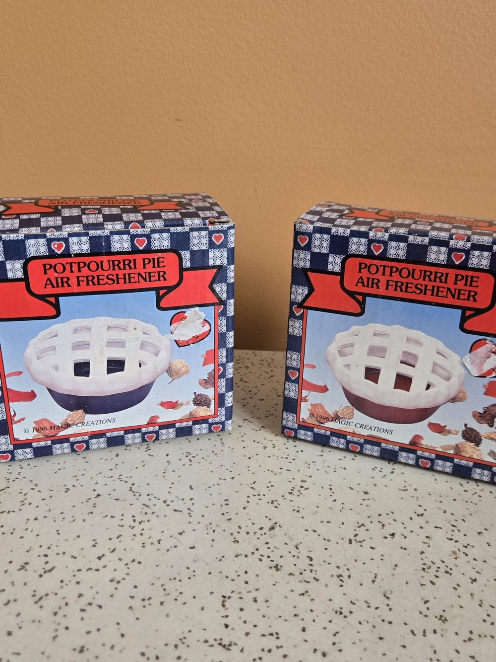 Potpourri Pie Air Freshener - Set Of 2 Red & Blue With White Tops